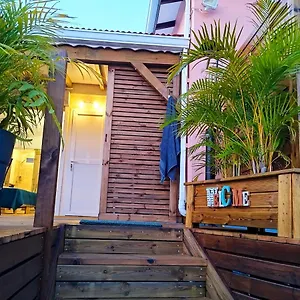 Studio Avec Vue Sur La Piscine Privee Et Jardin Clos A Anne , Sainte-Anne (Grande-Terre) Guadeloupe